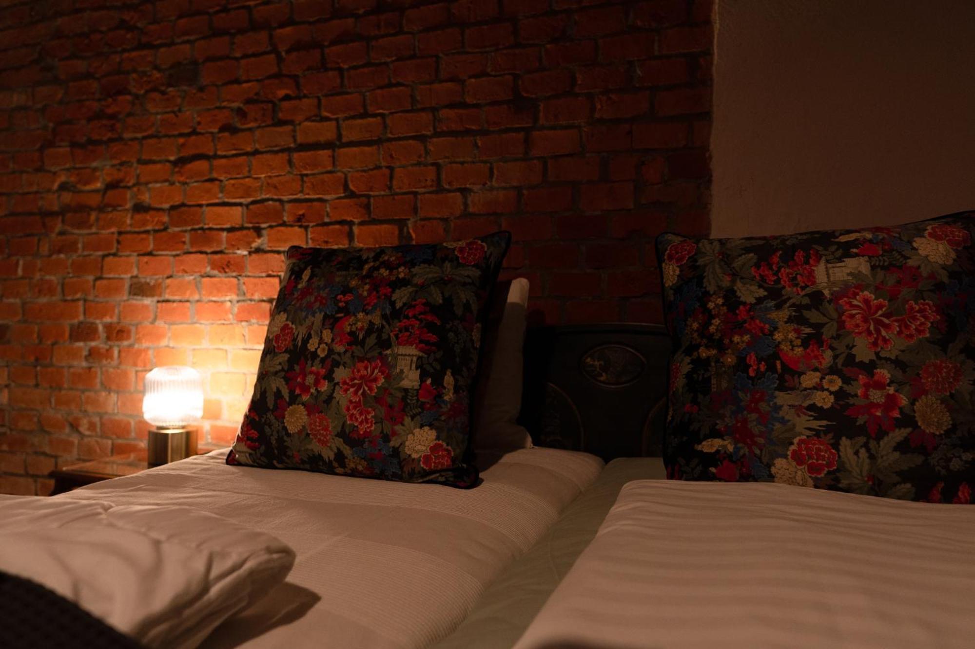 Uroczysko Olesnica Bed & Breakfast Chodzież Екстериор снимка