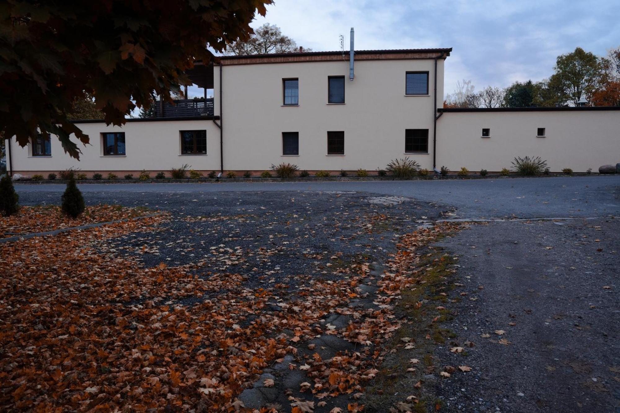 Uroczysko Olesnica Bed & Breakfast Chodzież Екстериор снимка