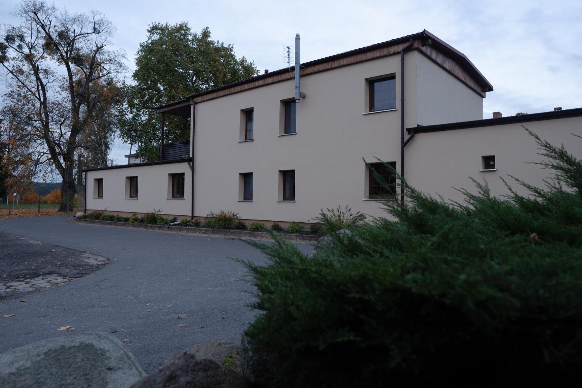 Uroczysko Olesnica Bed & Breakfast Chodzież Екстериор снимка