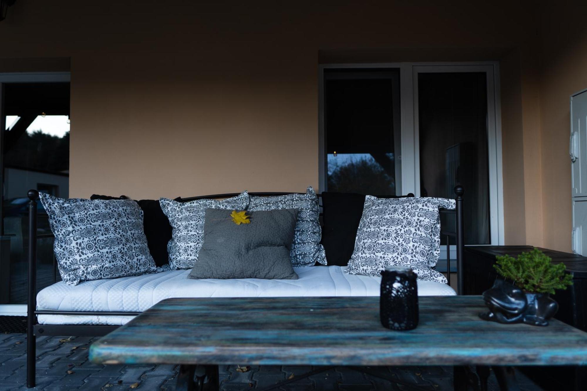 Uroczysko Olesnica Bed & Breakfast Chodzież Екстериор снимка
